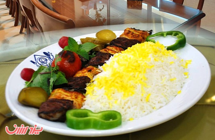 غذای ایرانی در رستوران ساداتی یزد شعبه 1 (میدان کاج) با پیک در یزد ارزان